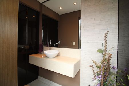 Casa à venda com 790m², 4 quartos e 8 vagasÁrea Comum - Banheiro