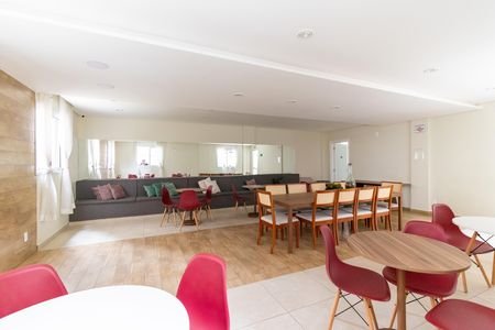 Apartamento para alugar com 27m², 1 quarto e sem vaga Apartamento para alugar com 27m², 1 quarto e sem vagaÁrea comum - Salão de festas