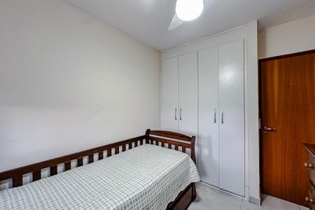 Apartamento à venda com 60m², 2 quartos e 2 vagasQuarto 2
