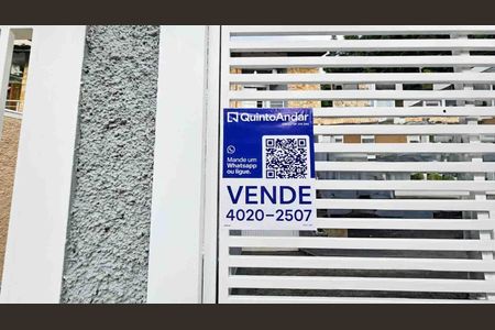 Casa à venda com 270m², 3 quartos e 6 vagasFachada - plaquinha