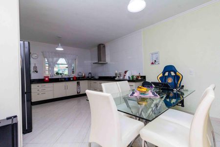 Casa à venda com 270m², 3 quartos e 6 vagasCozinha