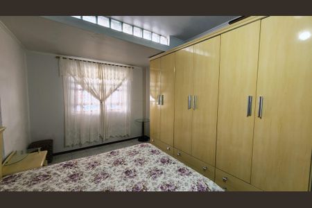 Casa à venda com 224m², 5 quartos e 2 vagasQuarto 1