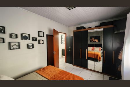 Casa à venda com 224m², 5 quartos e 2 vagasEdicula