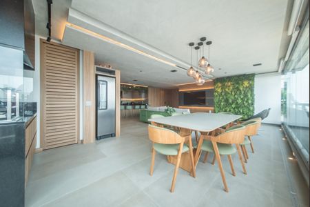 Apartamento à venda com 197m², 3 quartos e 3 vagas Apartamento à venda com 197m², 3 quartos e 3 vagasSala - Varanda Gourmet