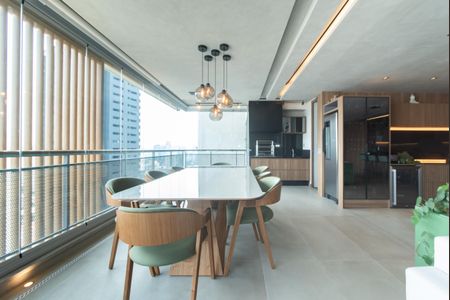 Apartamento à venda com 197m², 3 quartos e 3 vagas Apartamento à venda com 197m², 3 quartos e 3 vagasSala - Varanda Gourmet
