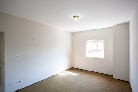 Casa à venda com 325m², 3 quartos e 3 vagasQuarto