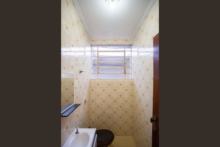 Casa à venda com 325m², 3 quartos e 3 vagasBanheiro