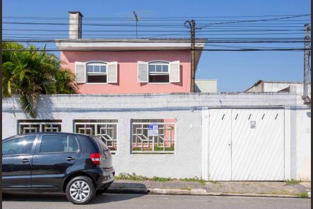 Casa à venda com 325m², 3 quartos e 3 vagasFachada