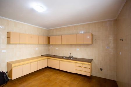 Casa à venda com 325m², 3 quartos e 3 vagasCozinha