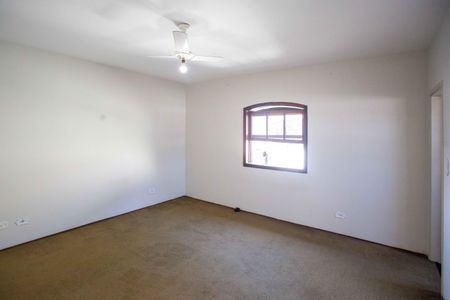 Casa à venda com 325m², 3 quartos e 3 vagasQuarto 3