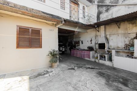 Casa à venda com 250m², 2 quartos e 5 vagas Casa à venda com 250m², 2 quartos e 5 vagasGaragem