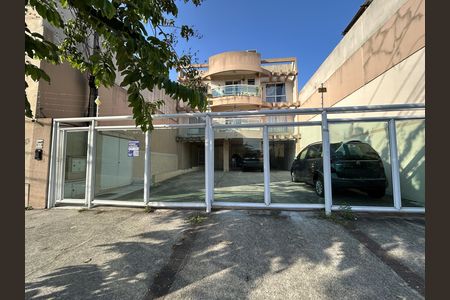 Apartamento para alugar com 50m², 2 quartos e 1 vagaFachada