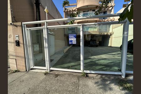 Apartamento para alugar com 50m², 2 quartos e 1 vagaFachada + plaquinha