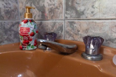 Casa à venda com 550m², 4 quartos e 4 vagas Casa à venda com 550m², 4 quartos e 4 vagasBanheiro - torneira