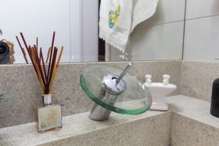 Casa à venda com 550m², 4 quartos e 4 vagas Casa à venda com 550m², 4 quartos e 4 vagasBanheiro - torneira