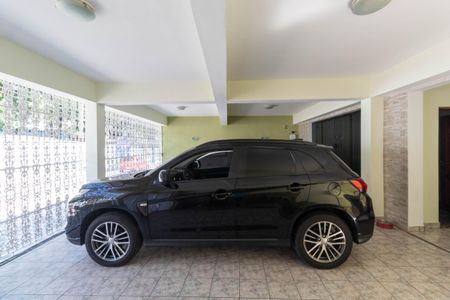 Casa à venda com 550m², 4 quartos e 4 vagas Casa à venda com 550m², 4 quartos e 4 vagasGaragem