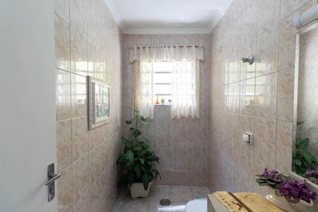 Casa à venda com 550m², 4 quartos e 4 vagas Casa à venda com 550m², 4 quartos e 4 vagasLavabo