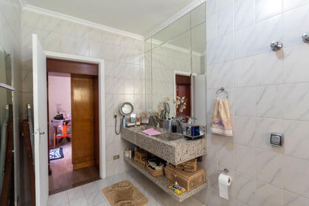 Casa à venda com 550m², 4 quartos e 4 vagas Casa à venda com 550m², 4 quartos e 4 vagasBanheiro da Suíte