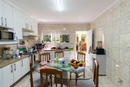 Casa à venda com 550m², 4 quartos e 4 vagas Casa à venda com 550m², 4 quartos e 4 vagasCozinha