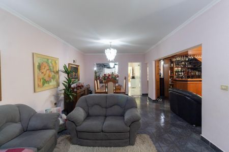 Casa à venda com 550m², 4 quartos e 4 vagas Casa à venda com 550m², 4 quartos e 4 vagasSala