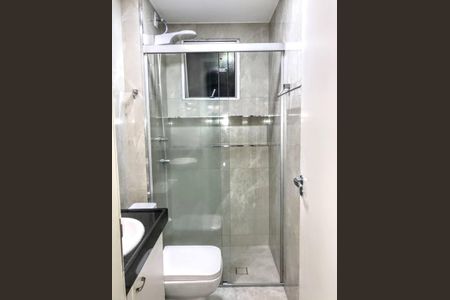 Apartamento à venda com 50m², 2 quartos e 1 vaga Apartamento à venda com 50m², 2 quartos e 1 vagaBanheiro