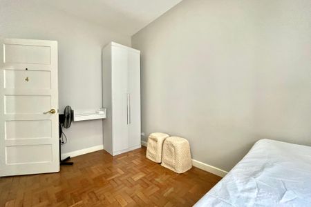 Casa à venda com 140m², 3 quartos e sem vaga Casa à venda com 140m², 3 quartos e sem vagaSuite