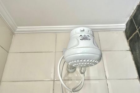 Casa à venda com 140m², 3 quartos e sem vaga Casa à venda com 140m², 3 quartos e sem vagaBanheiro da Suíte