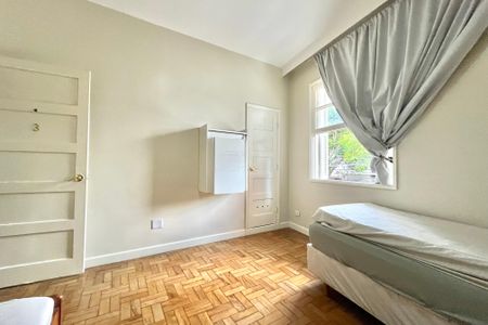 Casa à venda com 140m², 3 quartos e sem vaga Casa à venda com 140m², 3 quartos e sem vagaQuarto 2