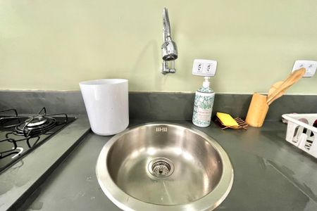 Casa à venda com 140m², 3 quartos e sem vaga Casa à venda com 140m², 3 quartos e sem vagaCozinha