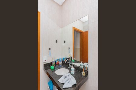 Casa à venda com 250m², 3 quartos e 2 vagasBanheiro da Suíte 1