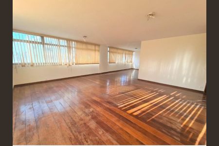 Apartamento à venda com 240m², 3 quartos e 3 vagasFoto 01