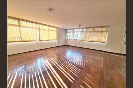 Apartamento à venda com 240m², 3 quartos e 3 vagasFoto 01
