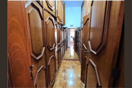 Apartamento à venda com 240m², 3 quartos e 3 vagasFoto 01