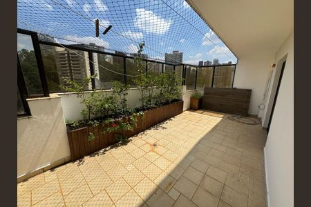 Apartamento à venda com 242m², 4 quartos e 4 vagasFoto 24
