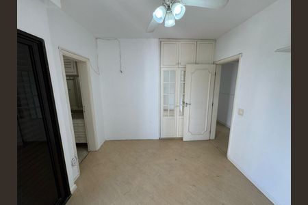 Apartamento à venda com 242m², 4 quartos e 4 vagasFoto 19