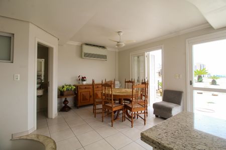 Apartamento à venda com 166m², 2 quartos e 2 vagasCobertura