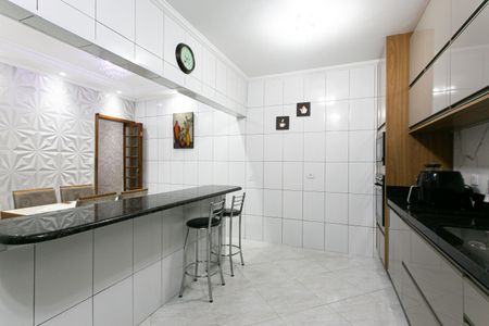 Casa para alugar com 280m², 3 quartos e 3 vagas Casa para alugar com 280m², 3 quartos e 3 vagasCozinha
