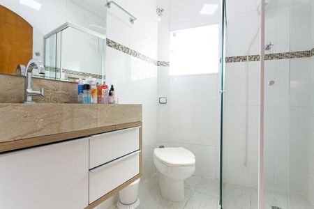 Casa para alugar com 280m², 3 quartos e 3 vagas Casa para alugar com 280m², 3 quartos e 3 vagasBanheiro da Suíte