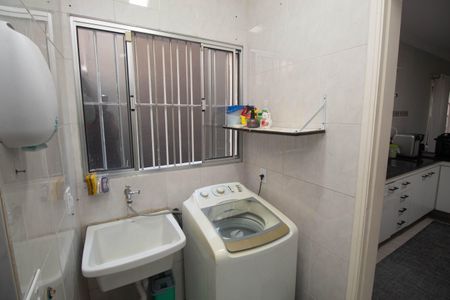 Casa à venda com 128m², 3 quartos e 3 vagasÁrea de Serviço