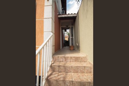 Casa à venda com 128m², 3 quartos e 3 vagasCorredor