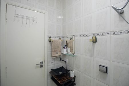 Casa à venda com 128m², 3 quartos e 3 vagasBanheiro