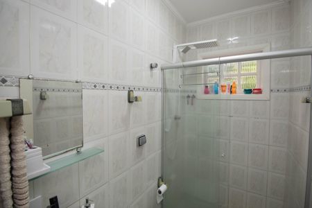 Casa à venda com 128m², 3 quartos e 3 vagasBanheiro