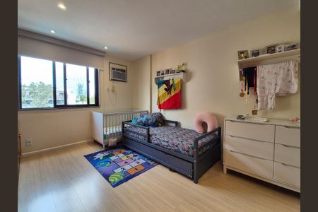 Apartamento à venda com 170m², 3 quartos e 2 vagasSuite 1