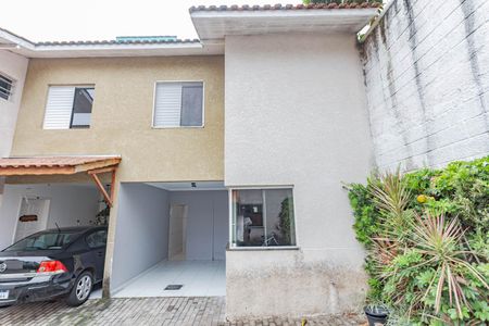 Casa de condomínio para alugar com 63m², 2 quartos e 1 vagaFachada