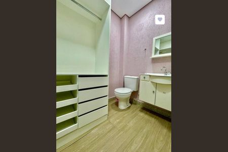 Casa à venda com 149m², 3 quartos e 1 vagaBanheiro