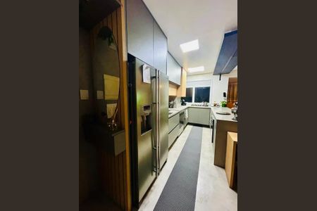 Apartamento para alugar com 147m², 2 quartos e 2 vagas Apartamento para alugar com 147m², 2 quartos e 2 vagasCozinha