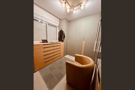 Apartamento para alugar com 147m², 2 quartos e 2 vagas Apartamento para alugar com 147m², 2 quartos e 2 vagasCloset