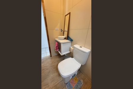 Casa à venda com 243m², 3 quartos e 2 vagasBanheiro