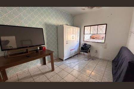 Casa à venda com 243m², 3 quartos e 2 vagasQuarto 1