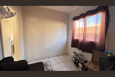 Casa à venda com 243m², 3 quartos e 2 vagasQuarto 3